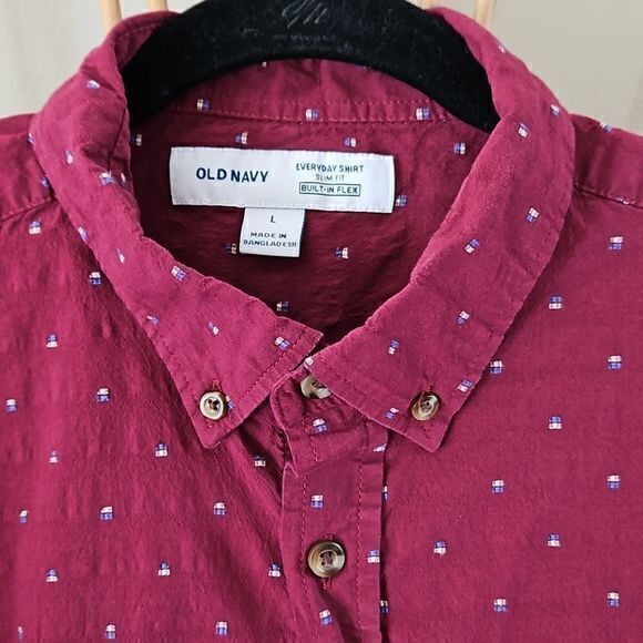Old Navy Men's Slim Fit Red Everyday Shirt Long Sleeve Button Down Sz L‎ - Picture 2 of 10